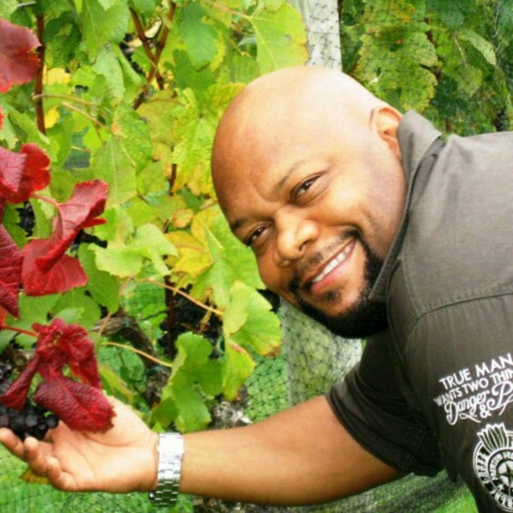 Meet your Posher, Henderson - Picture 1 of 1